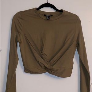 Olive green crop top brand new. Forever 21